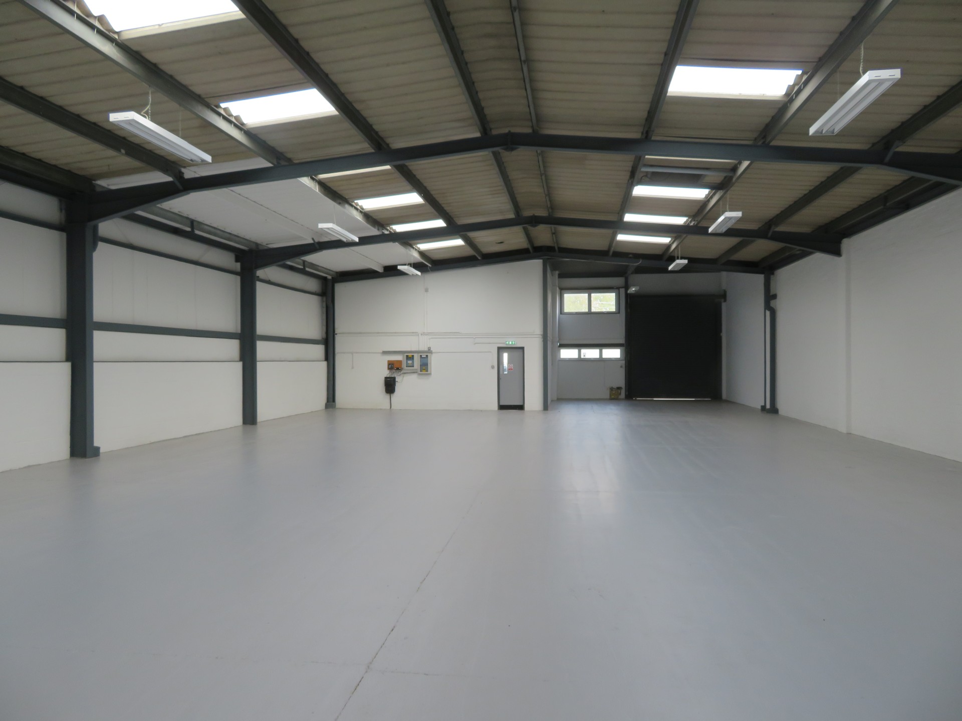 Edgemead Close Industrial Estate, Northampton photo 2